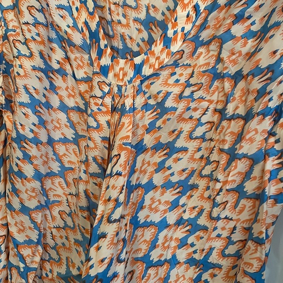 Silk top - Picture 4 of 4